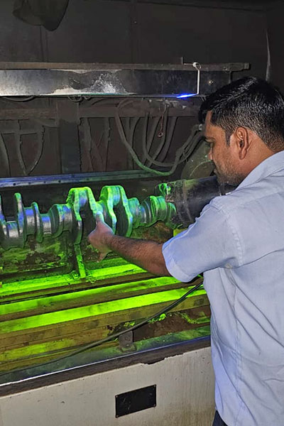 MPI Inspection of 6 Cylinder Crank Shaft